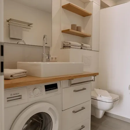 Apartament Ahoi *